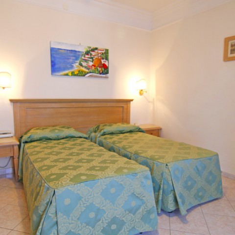 camera-hotel-due-torri-agerola-superiror23